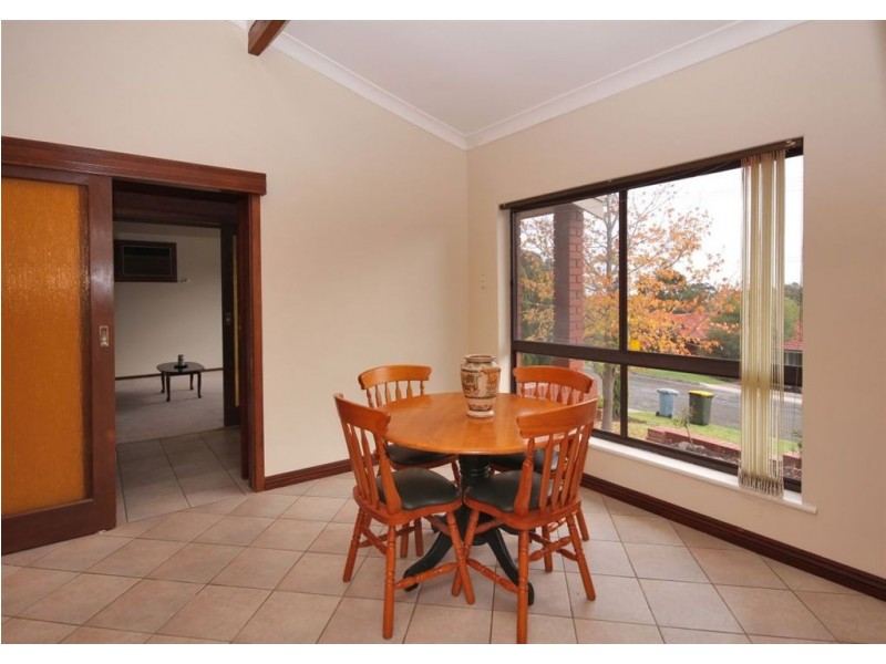 48 Tania Drive, Aberfoyle Park SA 5159