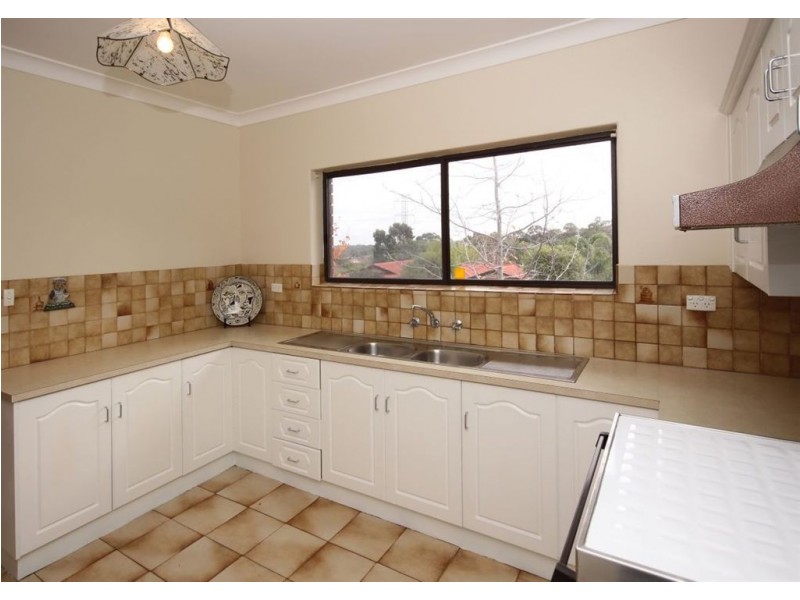 48 Tania Drive, Aberfoyle Park SA 5159