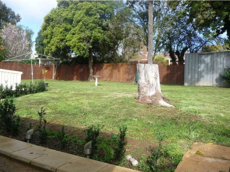 18 Greenwillow Crescent, Happy Valley SA 5159