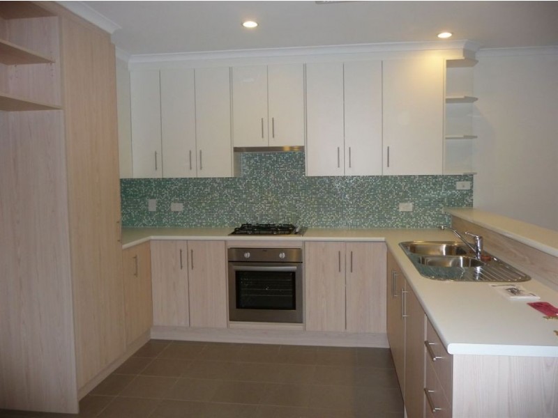 8 Bright Place, Craigburn Farm SA 5051