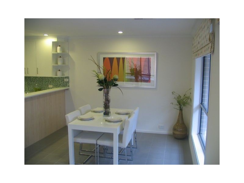 8 Bright Place, Craigburn Farm SA 5051