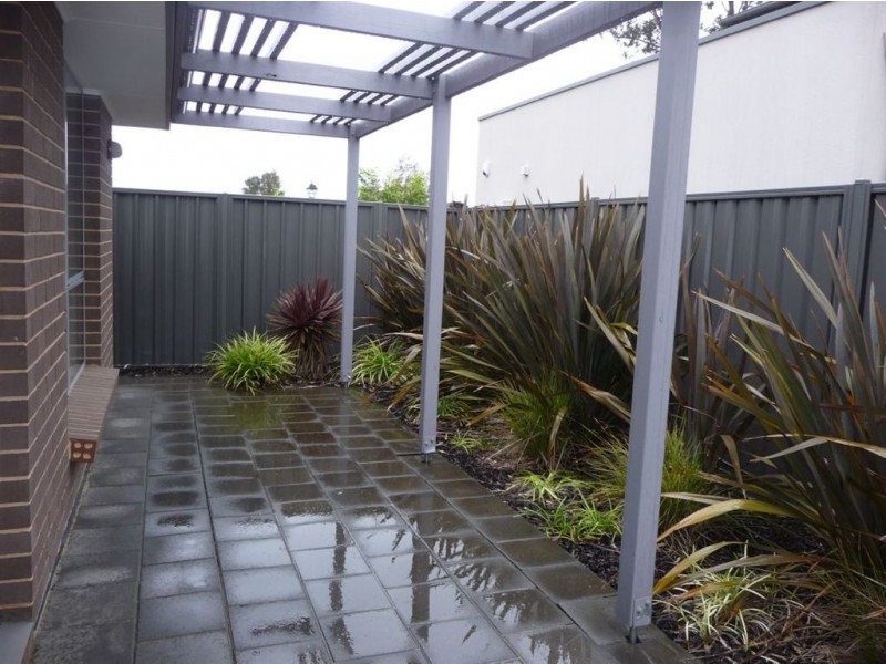 8 Bright Place, Craigburn Farm SA 5051