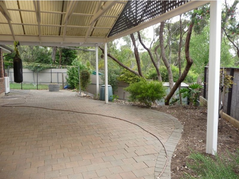 24 Outlook Drive, Aberfoyle Park SA 5159