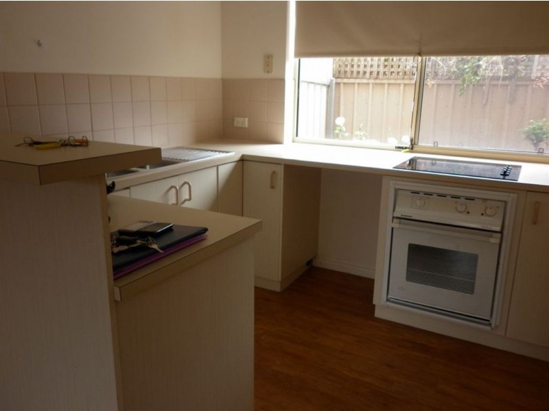 2/7 Kearnes Road, Oaklands Park SA 5046