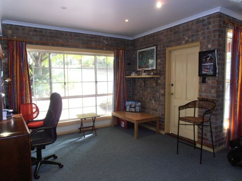 1 Tawny Court, Aberfoyle Park SA 5159