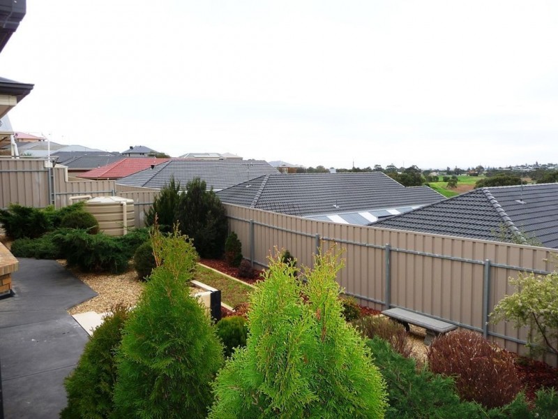 21 Edithburgh Ave, Seaford Rise SA 5169