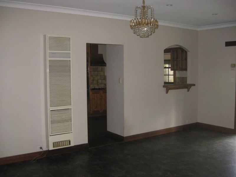 18 Daveys Road, Flagstaff Hill SA 5159