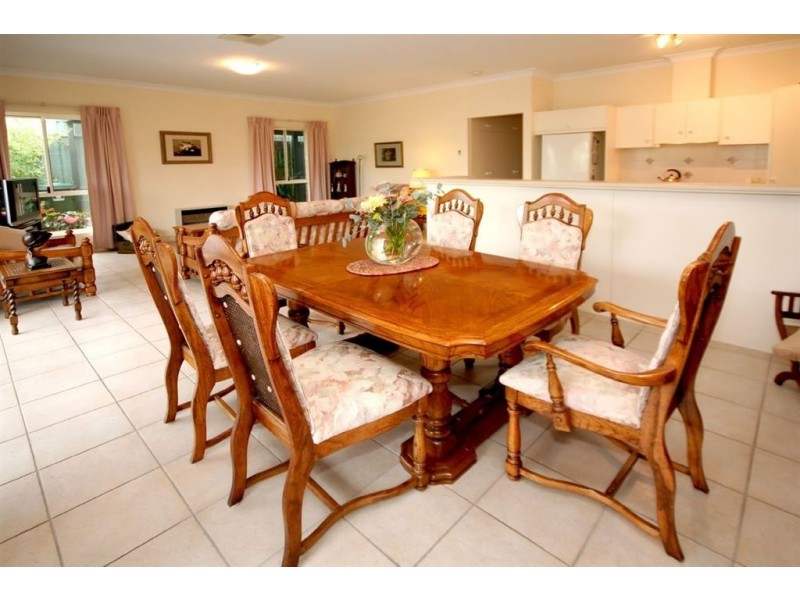 4 Craven Court, Happy Valley SA 5159