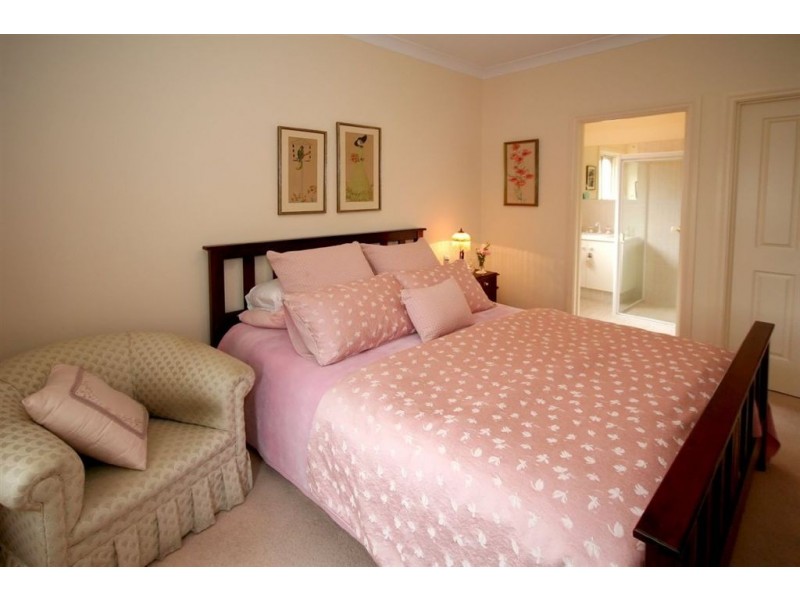 4 Craven Court, Happy Valley SA 5159