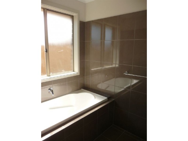 24 Jackstaff Street, Seaford Meadows SA 5169