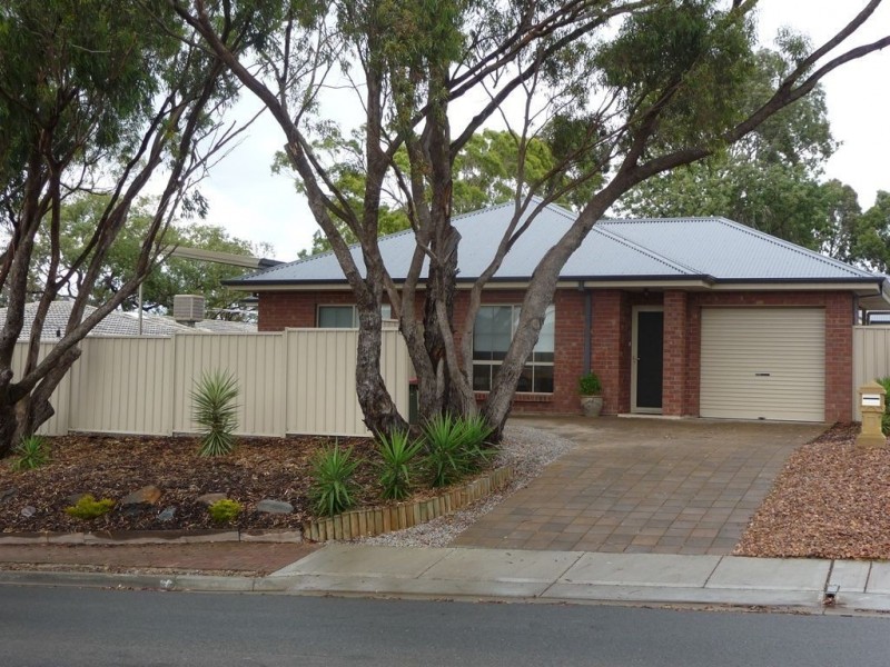 7 Bishops Hill Road, Happy Valley SA 5159