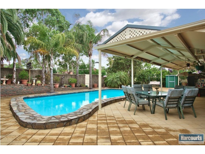 9 Dumphries Street, Flagstaff Hill SA 5159