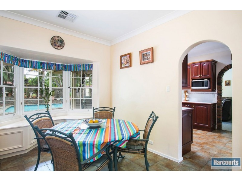 9 Dumphries Street, Flagstaff Hill SA 5159