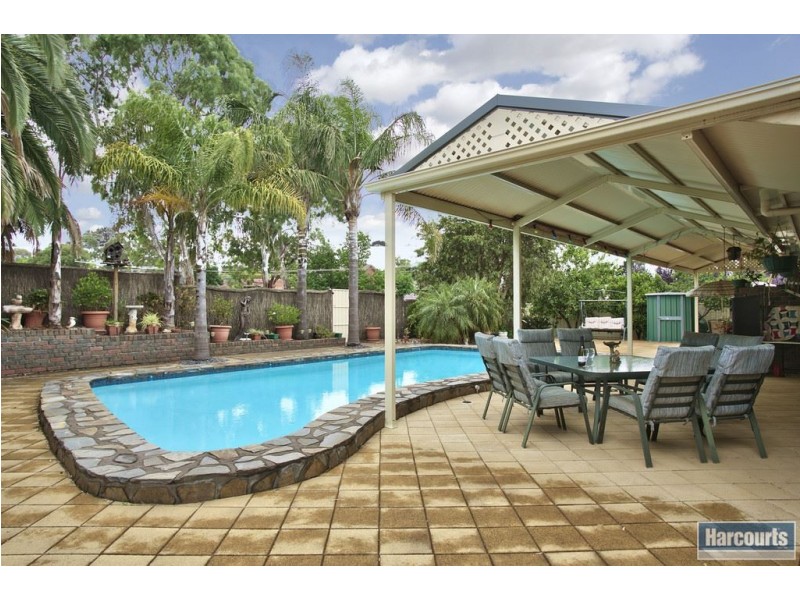 9 Dumphries Street, Flagstaff Hill SA 5159