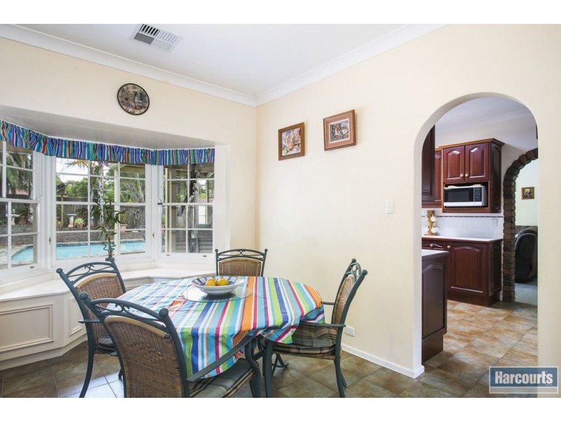 9 Dumphries Street, Flagstaff Hill SA 5159