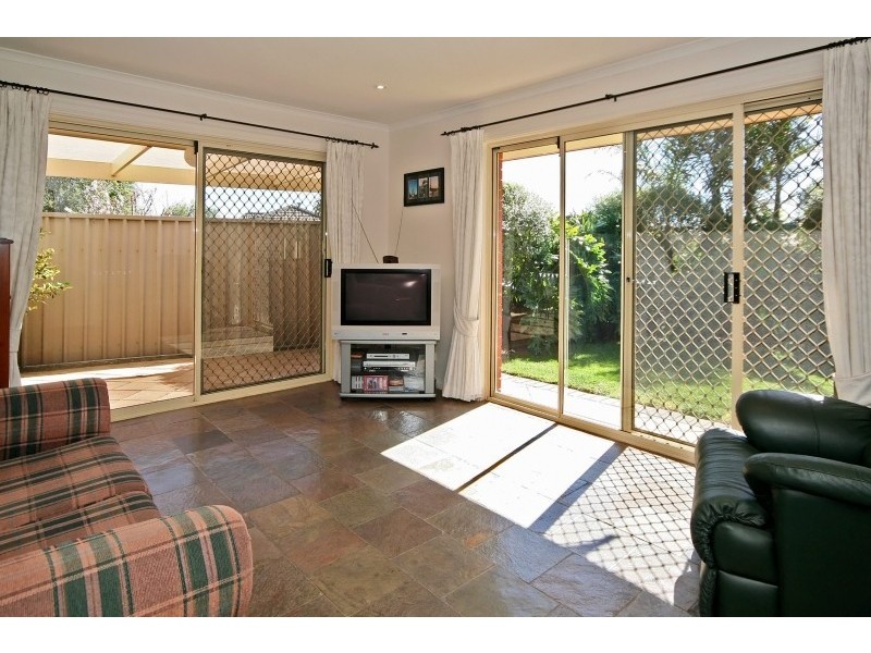 4 Lomandra Place, Flagstaff Hill SA 5159