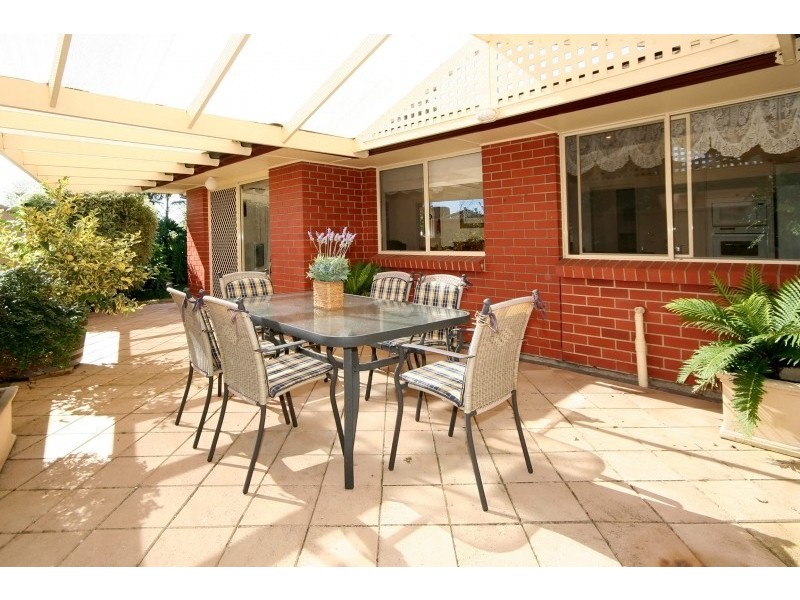 4 Lomandra Place, Flagstaff Hill SA 5159