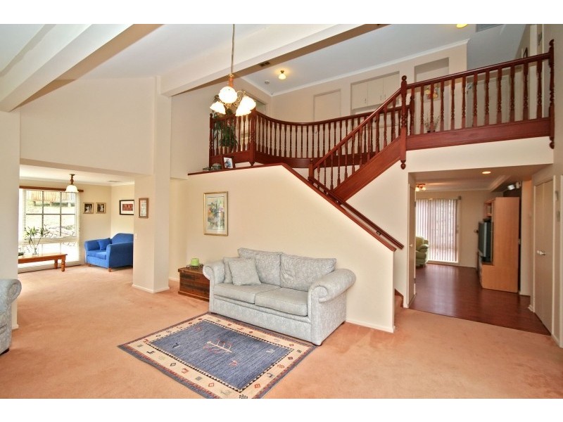 8 Woodland Grove, Aberfoyle Park SA 5159