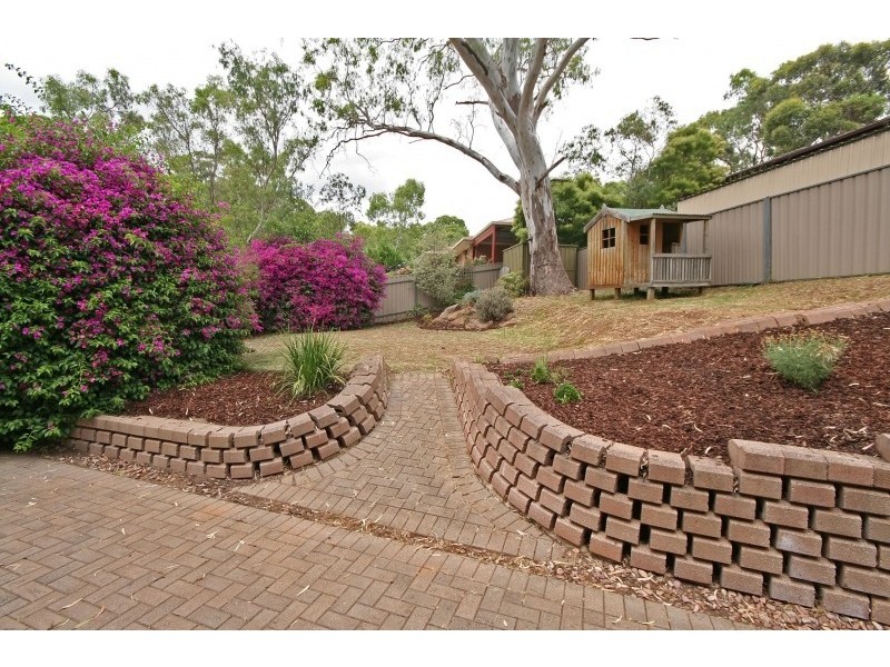 8 Woodland Grove, Aberfoyle Park SA 5159