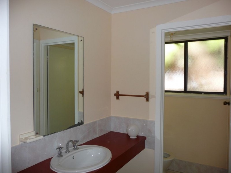 84 Sunnymeade Drive, Aberfoyle Park SA 5159