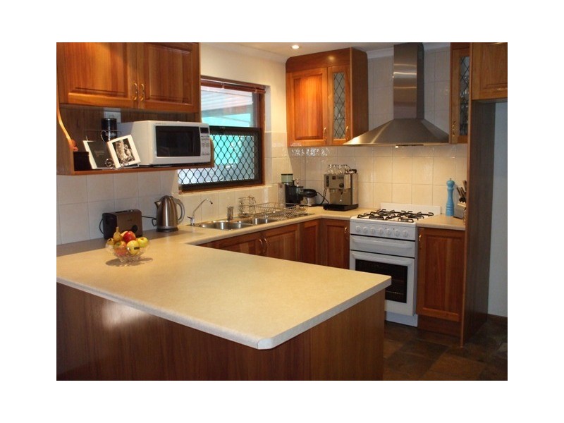 32 Topaz Crescent, Flagstaff Hill SA 5159