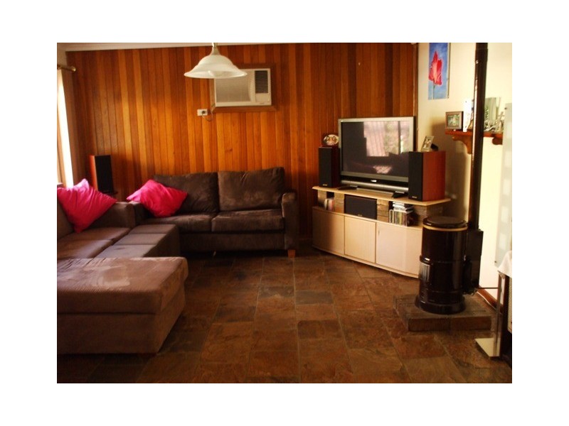 32 Topaz Crescent, Flagstaff Hill SA 5159