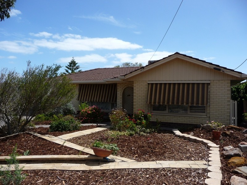 15 Passmore Ave, Port Noarlunga SA 5167