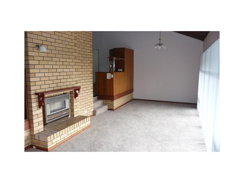 13 Wayne Avenue, Darlington SA 5047