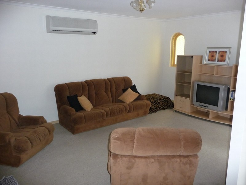 207 Reynell Road, Happy Valley SA 5159