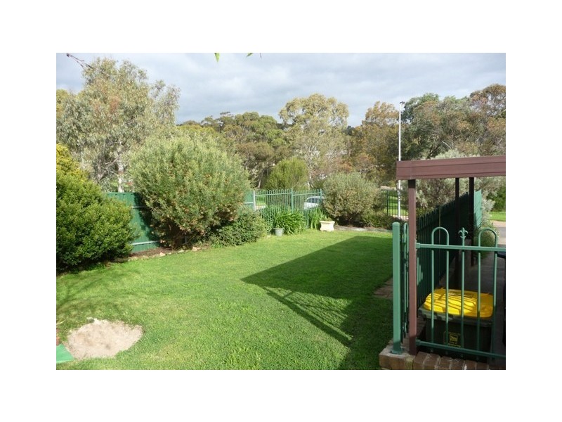 44 Wickham Road, Happy Valley SA 5159