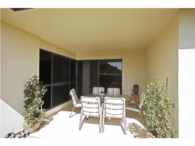 2 Paradise Way, Emu Park QLD 4710