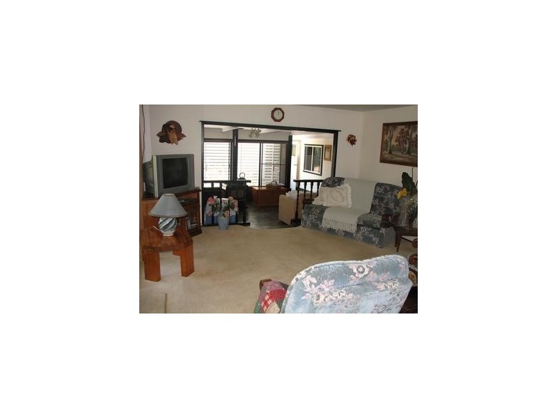 22 Wood Street, Mount Chalmers QLD 4702