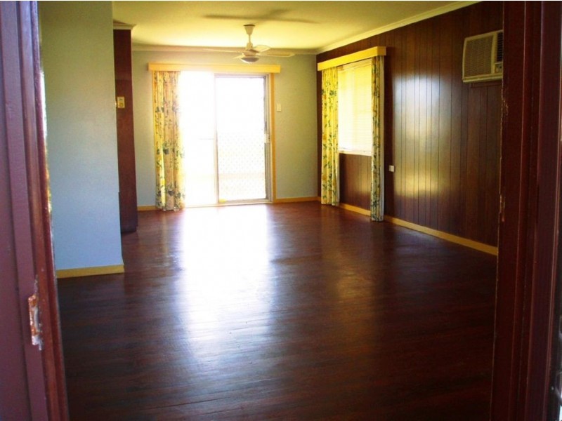 17 Meikleville Street, Meikleville Hill QLD 4703