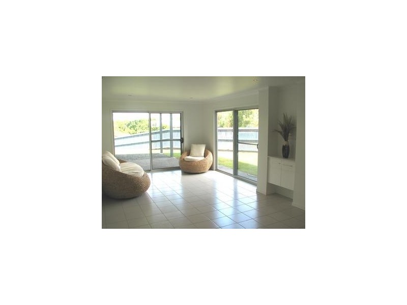 3 Island View Crescent, Yeppoon QLD 4703