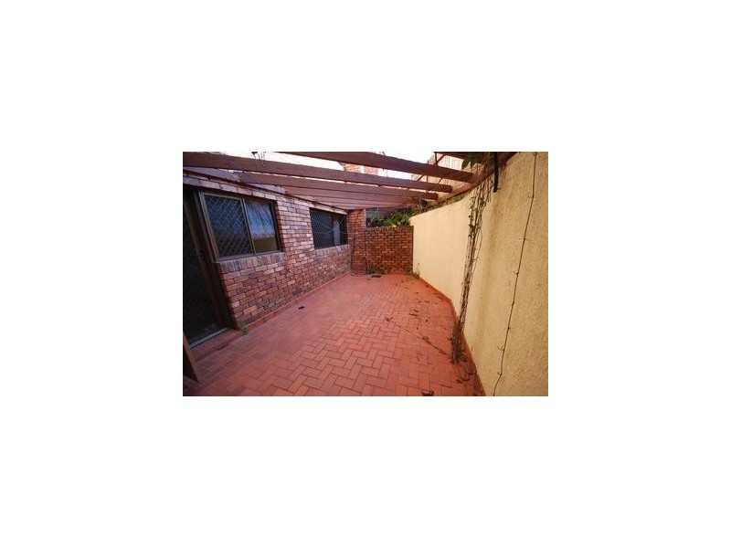 2/10 Kerr Street, Yeppoon QLD 4703