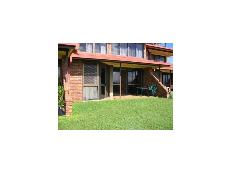 2/10 Kerr Street, Yeppoon QLD 4703