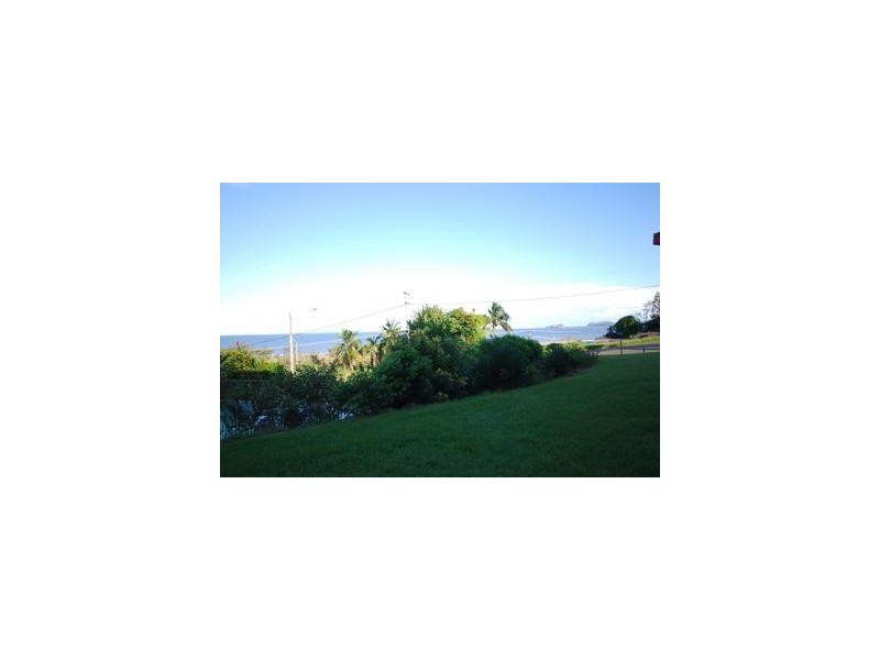 2/10 Kerr Street, Yeppoon QLD 4703