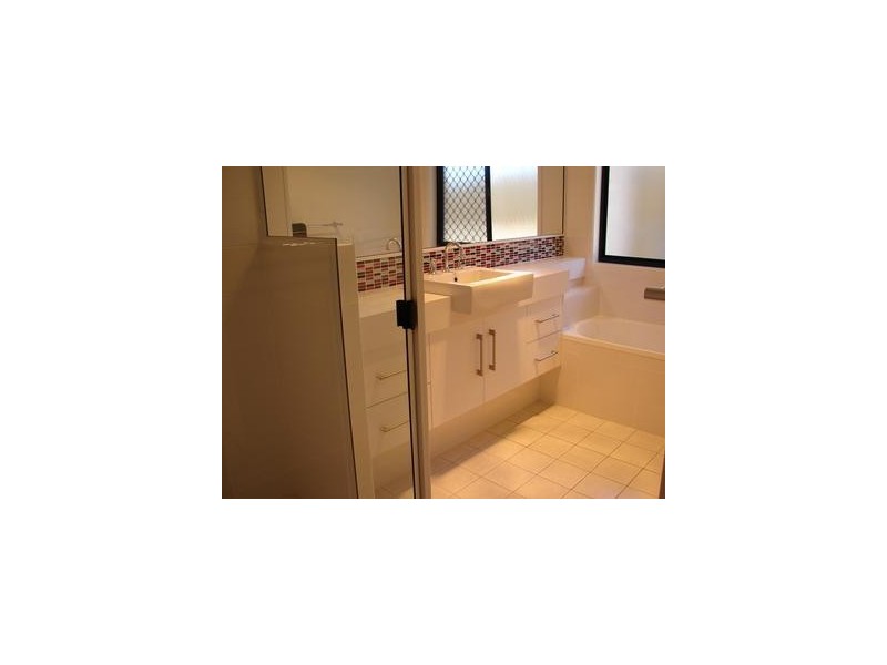 4 Nicole Close, Yeppoon QLD 4703