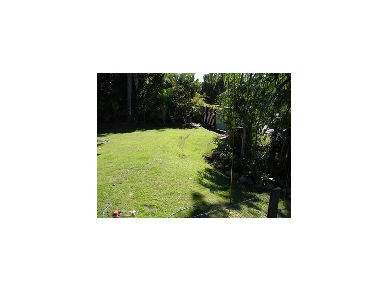 2 Caroline Street, Yeppoon QLD 4703
