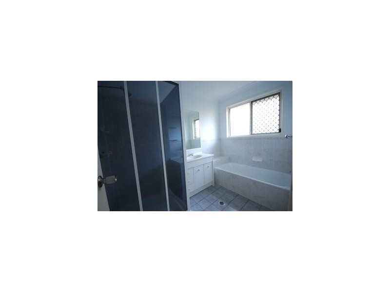 4 Loch Ness Outlook, Yeppoon QLD 4703