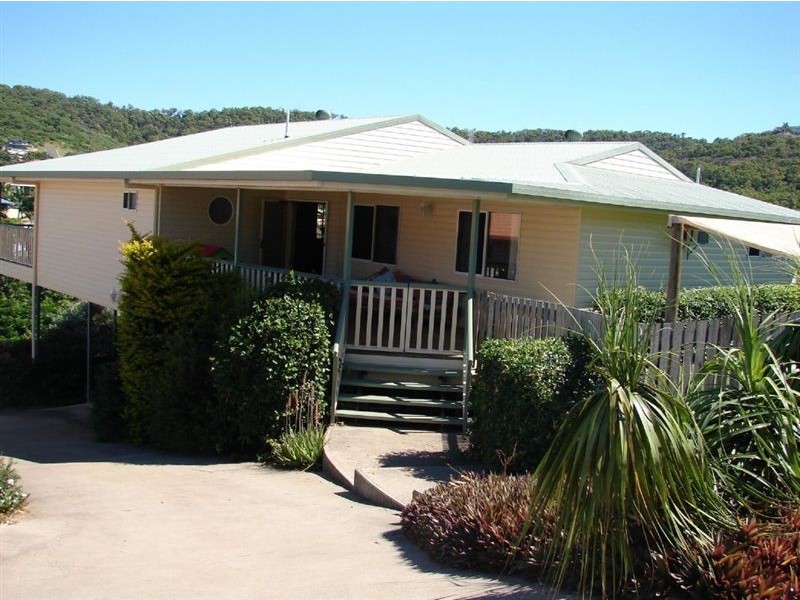 14 Yearsley Grove, Yeppoon QLD 4703