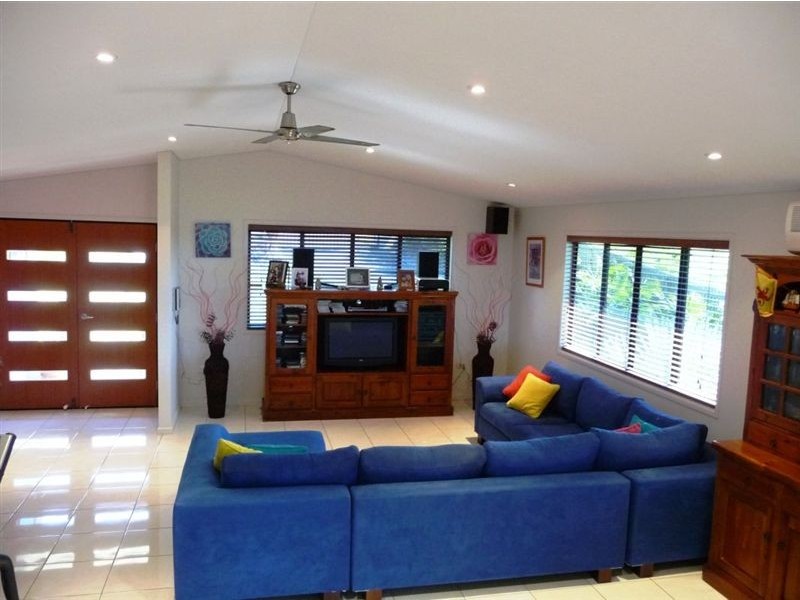 12 Grace Street, Yeppoon QLD 4703