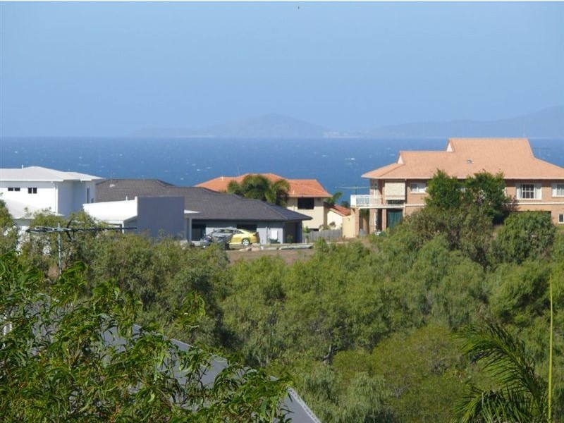 4 Solomon Court, Pacific Heights QLD 4703