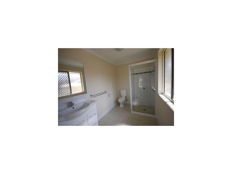 10 Downsfield, Yeppoon QLD 4703