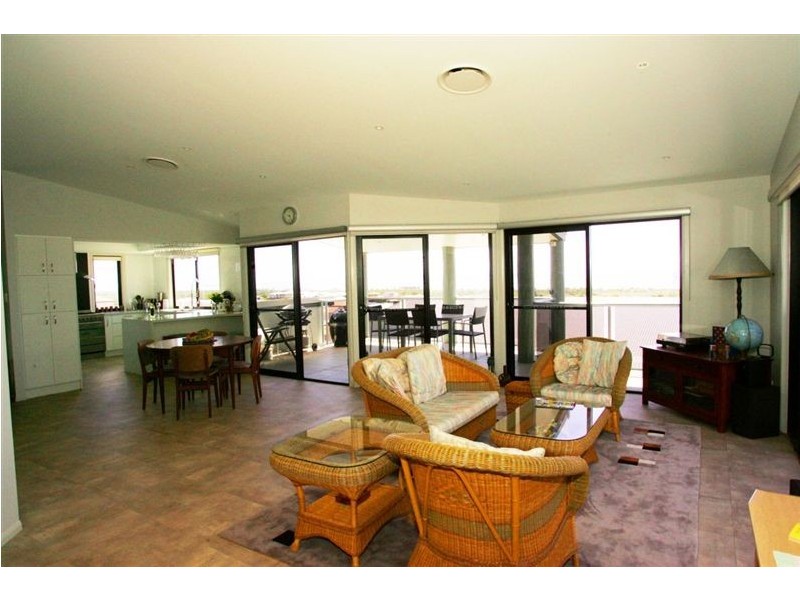 15 Mana Avenue, Yeppoon QLD 4703