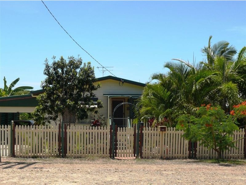 14 Phillip, Emu Park QLD 4710