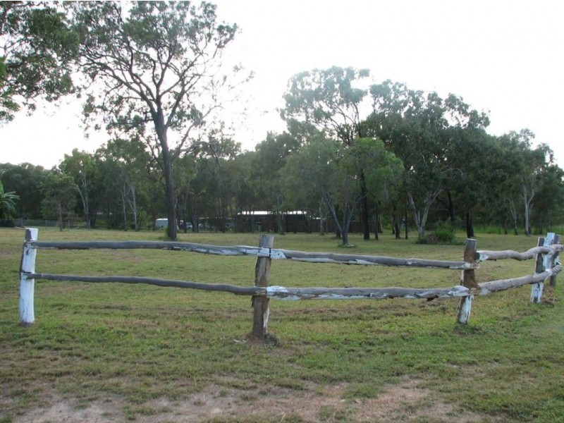 2 Lyndhurst, Emu Park QLD 4710