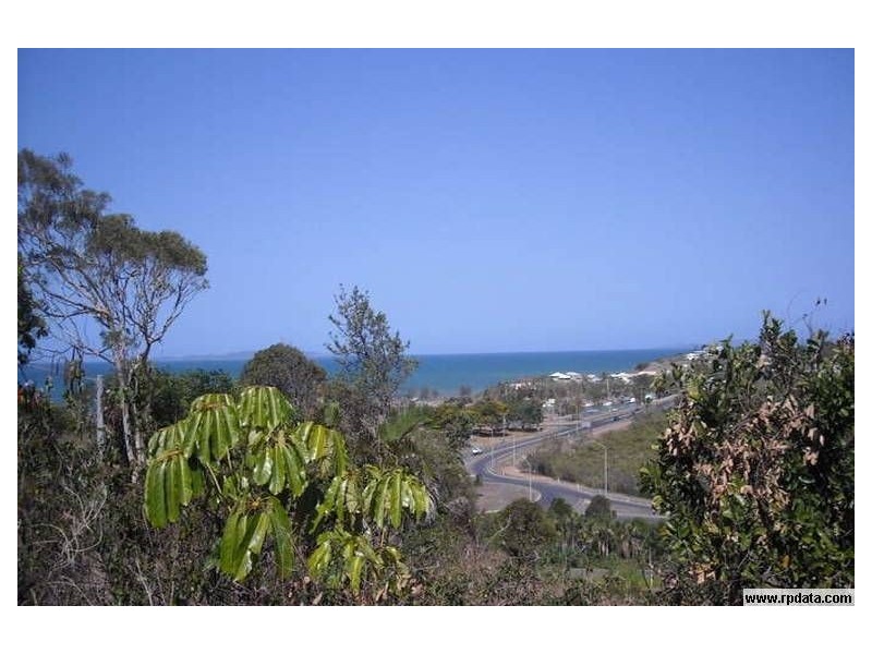 2-4 Cordingley Street, Yeppoon QLD 4703