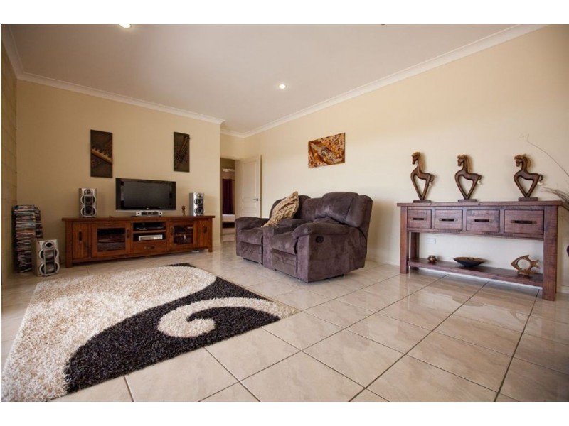 55 Bells Road, Mount Chalmers QLD 4702