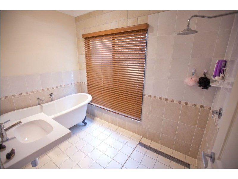 55 Bells Road, Mount Chalmers QLD 4702